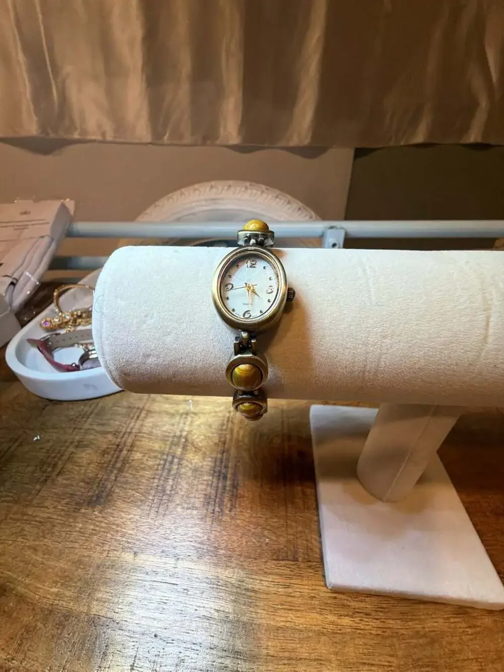 Vintage Avon Women's Oval Quartz Watch with Mother of Pearl Dial and Tiger's Eye